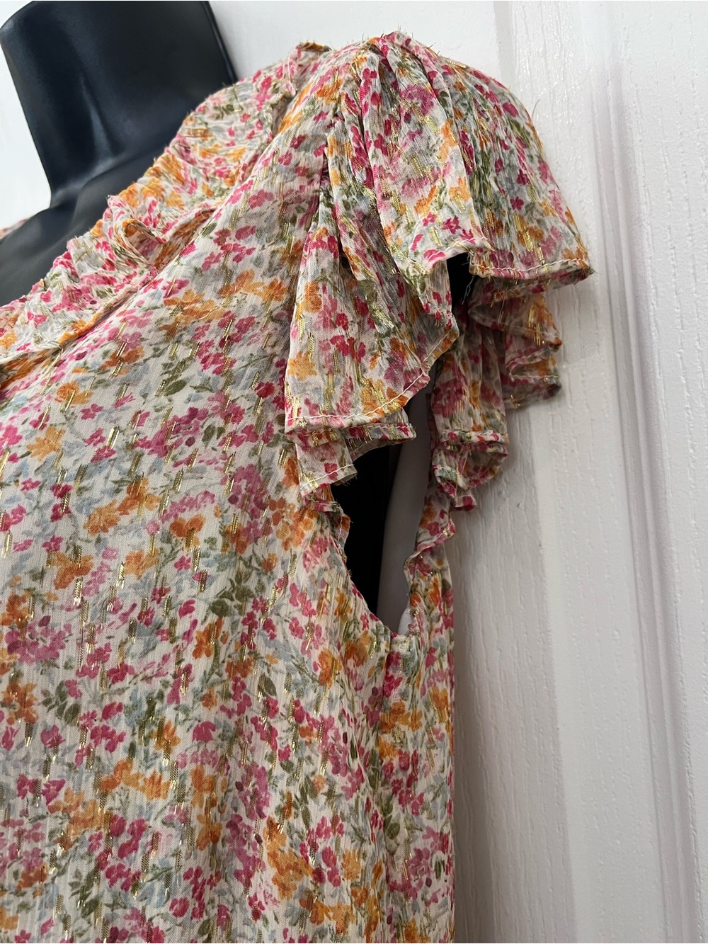 Parker Floral Ruffle Blouse Medium Cream/Pink/Orange/Green Gold Metallic Peplum - Picture 5 of 11